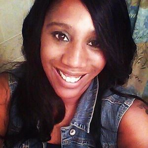 Meet your Posher, Senecca